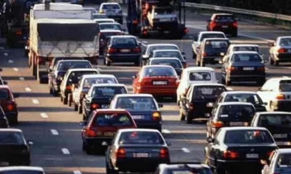 Μποτιλιάρισμα λόγω τροχαίου στην Αττική Οδό - Πού έχει κίνηση τώρα